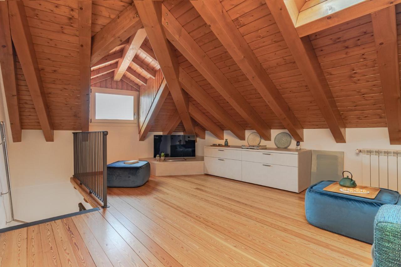Casa Del Borgo "Aria & Acqua" Sul Lago Maggiore Maccagno Luaran gambar