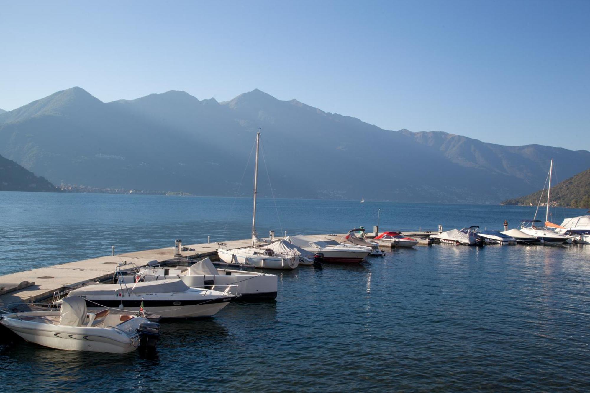 Casa Del Borgo "Aria & Acqua" Sul Lago Maggiore Maccagno Luaran gambar
